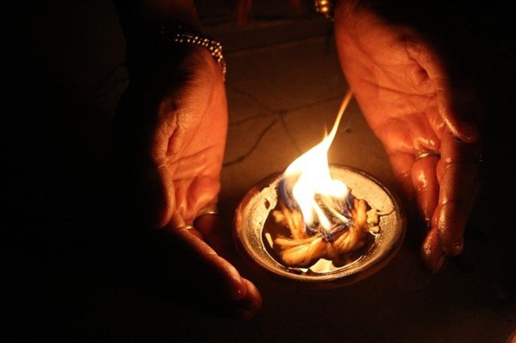 दीपावली वशीकरण मंत्र diwali vashikaran mantra